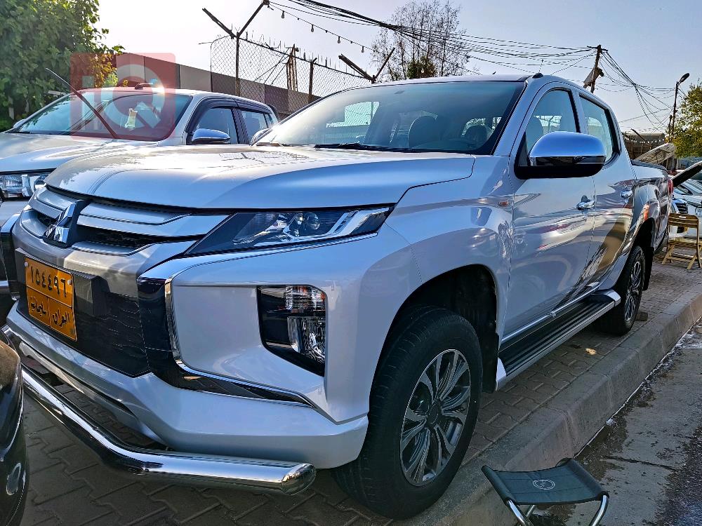 ميتسوبيشي L200